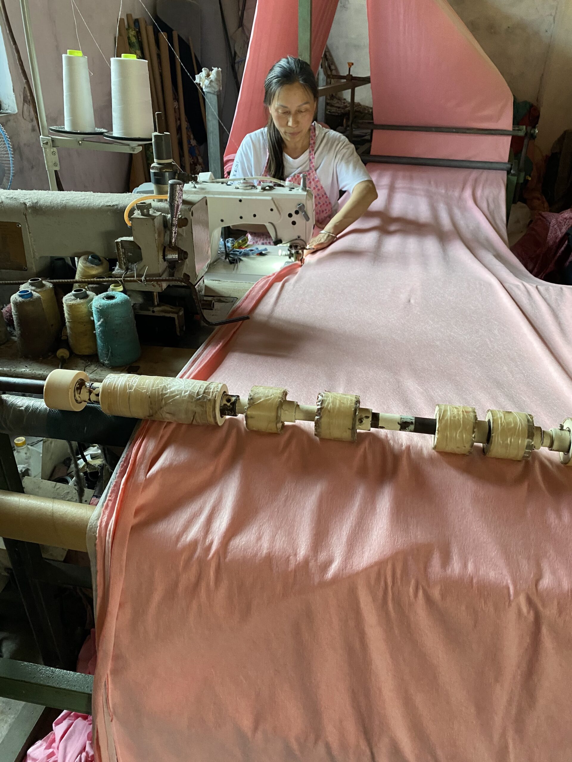 Joining pieces of fabric